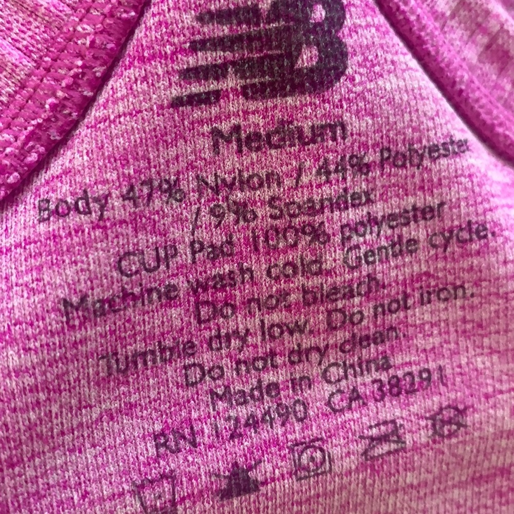 New Balance Racer Back Tank SIZE medium - Picture 6 of 7